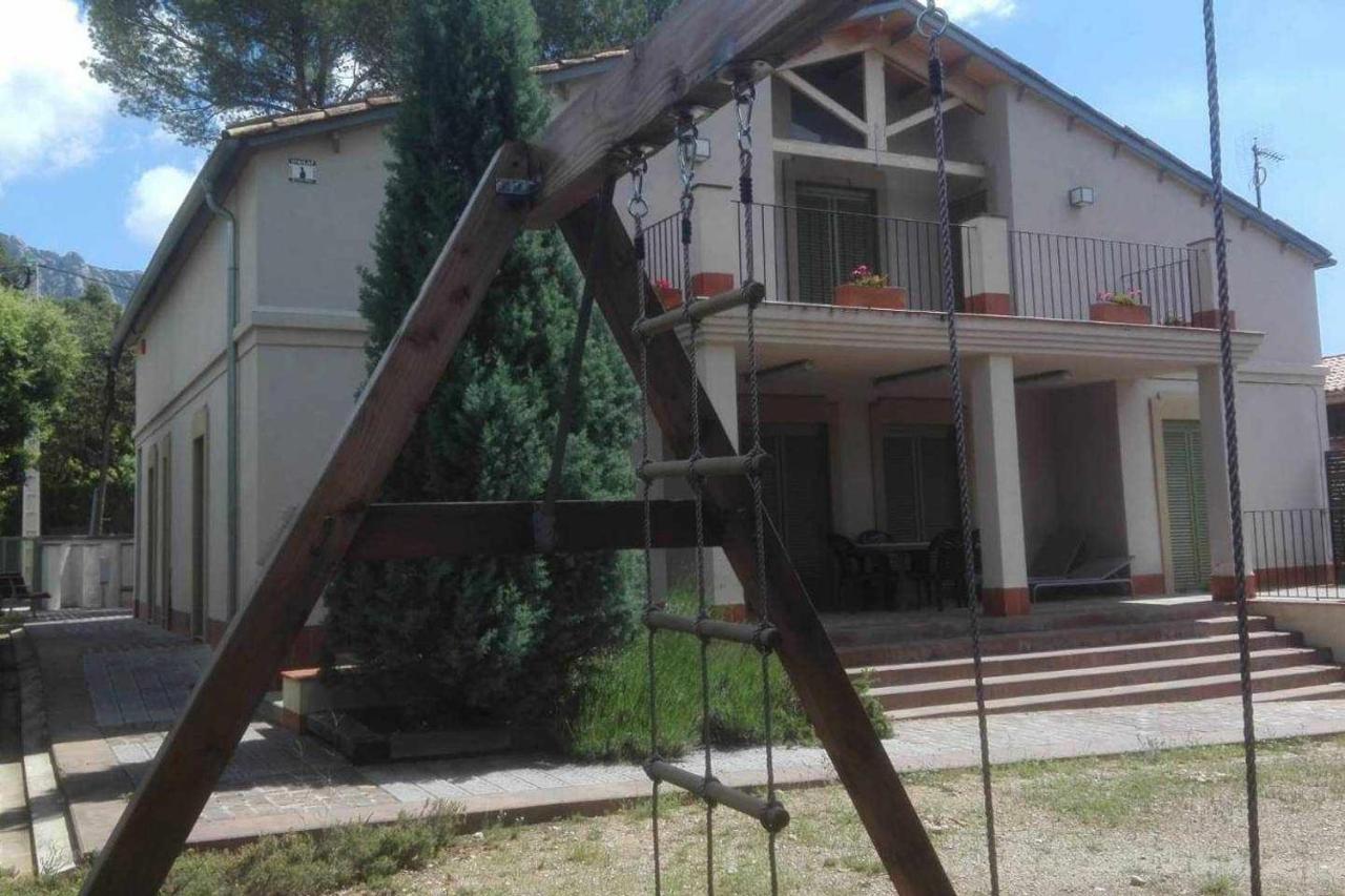 Xalet De La Muntanya El Brucmontserrat Ngoại thất bức ảnh